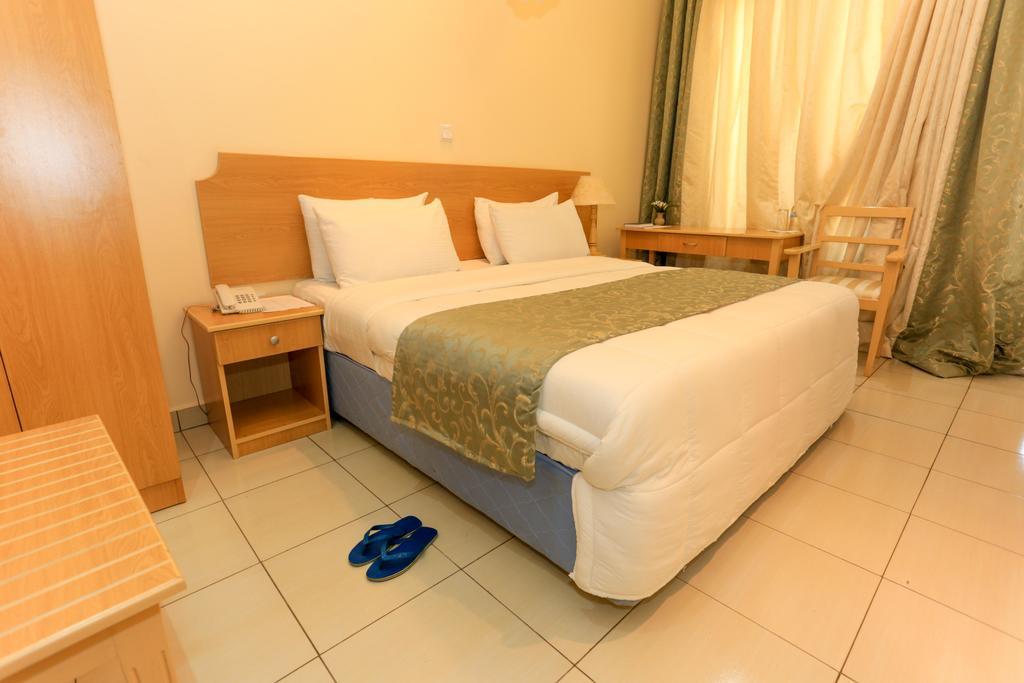 Faraja Hotel Ruhengeri ภายนอก รูปภาพ