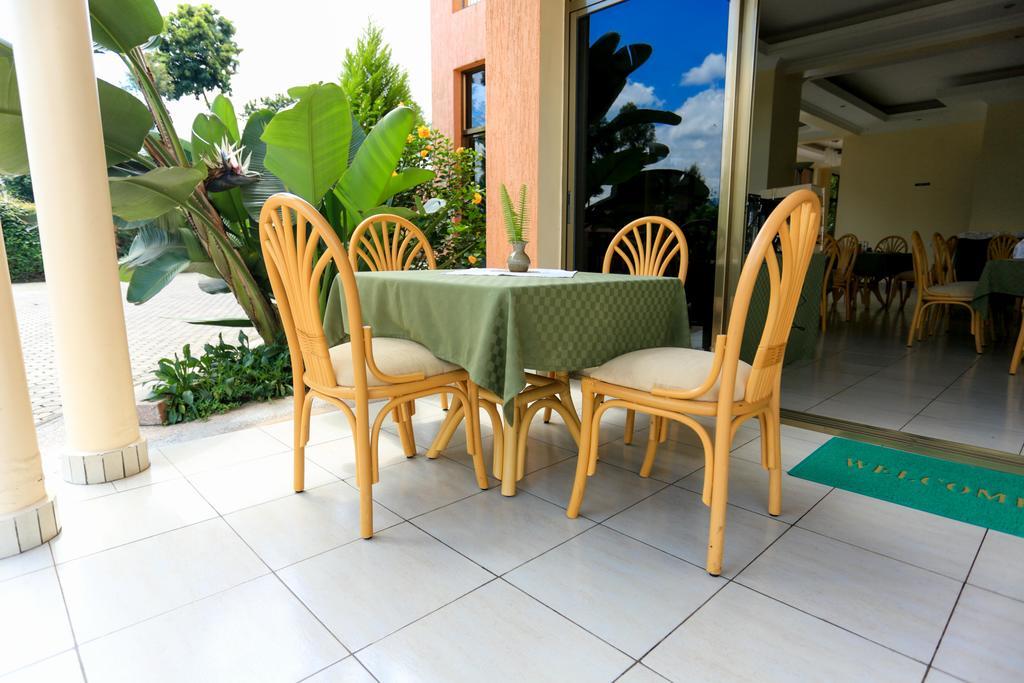 Faraja Hotel Ruhengeri ภายนอก รูปภาพ