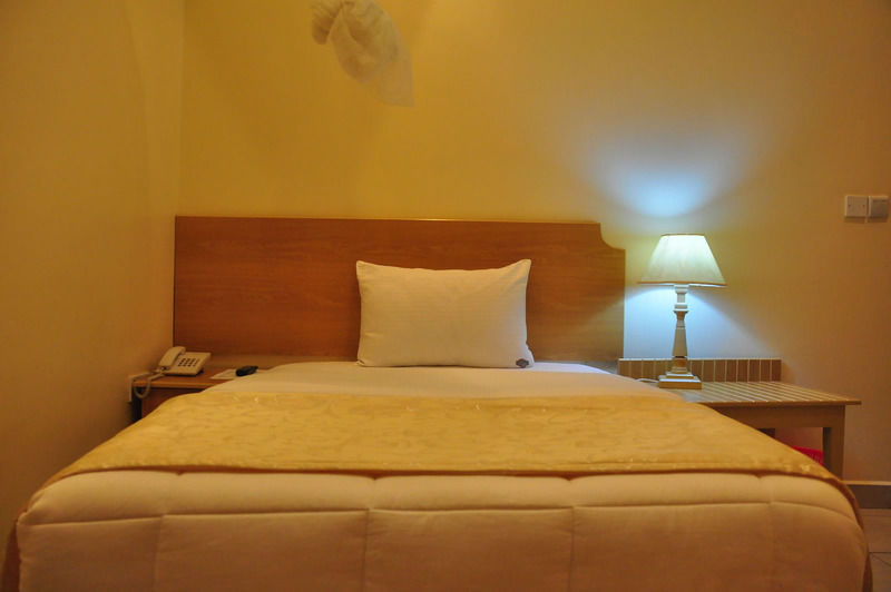 Faraja Hotel Ruhengeri ภายนอก รูปภาพ