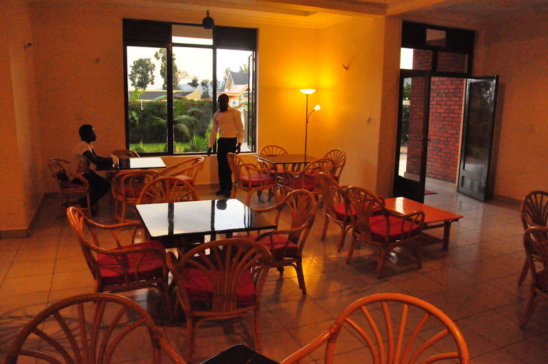 Faraja Hotel Ruhengeri ภายนอก รูปภาพ
