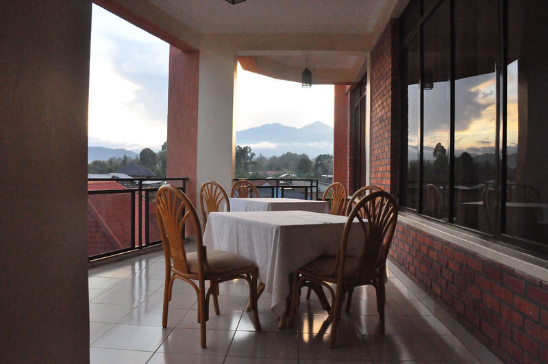 Faraja Hotel Ruhengeri ภายนอก รูปภาพ