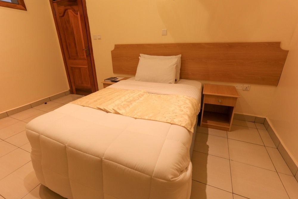 Faraja Hotel Ruhengeri ภายนอก รูปภาพ