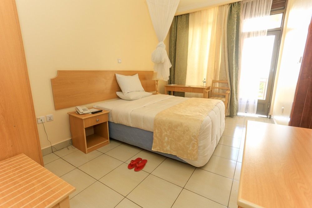 Faraja Hotel Ruhengeri ภายนอก รูปภาพ