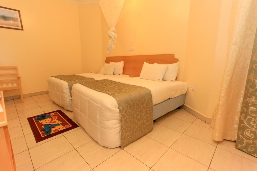 Faraja Hotel Ruhengeri ภายนอก รูปภาพ